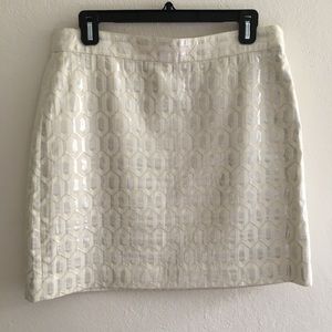 NWT! Banana Republic Mod silver-cream miniskirt